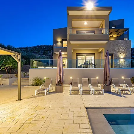 Villa Chris And Stratos With Private Ecologic Pool And Kid's Playground! Mourniaí