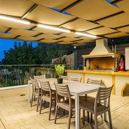 Chris And Stratos With Private Ecologic Pool And Kid's Playground! Villa