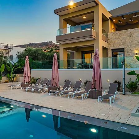 Chris And Stratos With Private Ecologic Pool And Kid's Playground! Villa