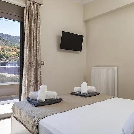 Chris And Stratos With Private Ecologic Pool And Kid's Playground! Mourniaí