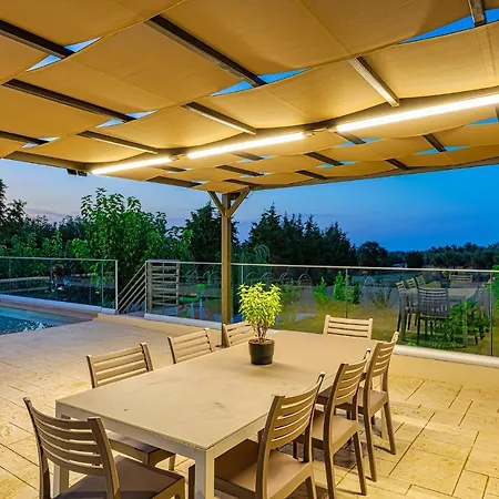 Villa Chris And Stratos With Private Ecologic Pool And Kid's Playground! Mourniaí