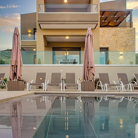 Chris And Stratos With Private Ecologic Pool And Kid's Playground! *